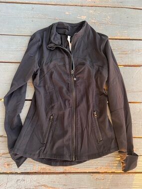 Lululemon size 8 Black Zip-Front Women's Jacket